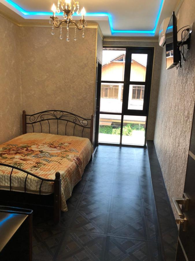 Nina Mini Hotel ガグラ エクステリア 写真