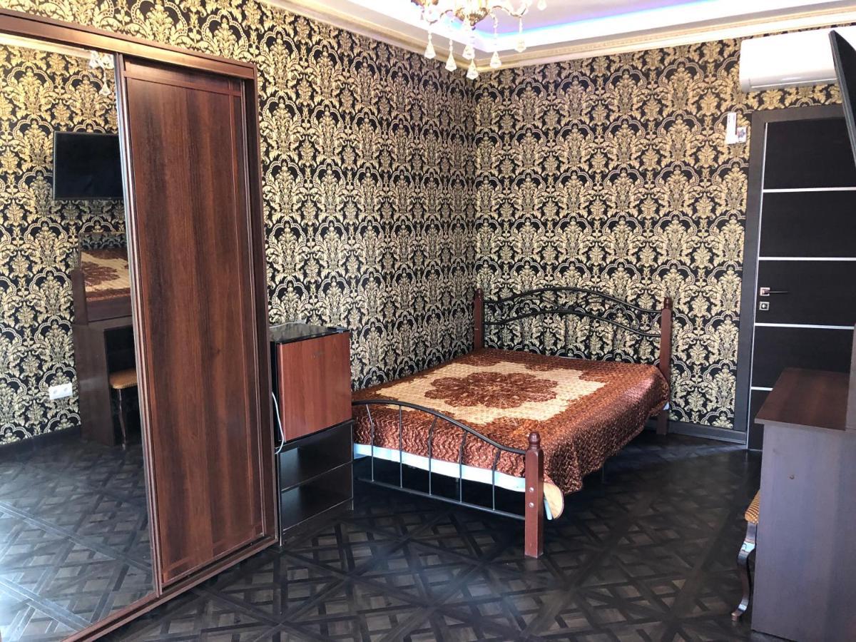 Nina Mini Hotel ガグラ エクステリア 写真